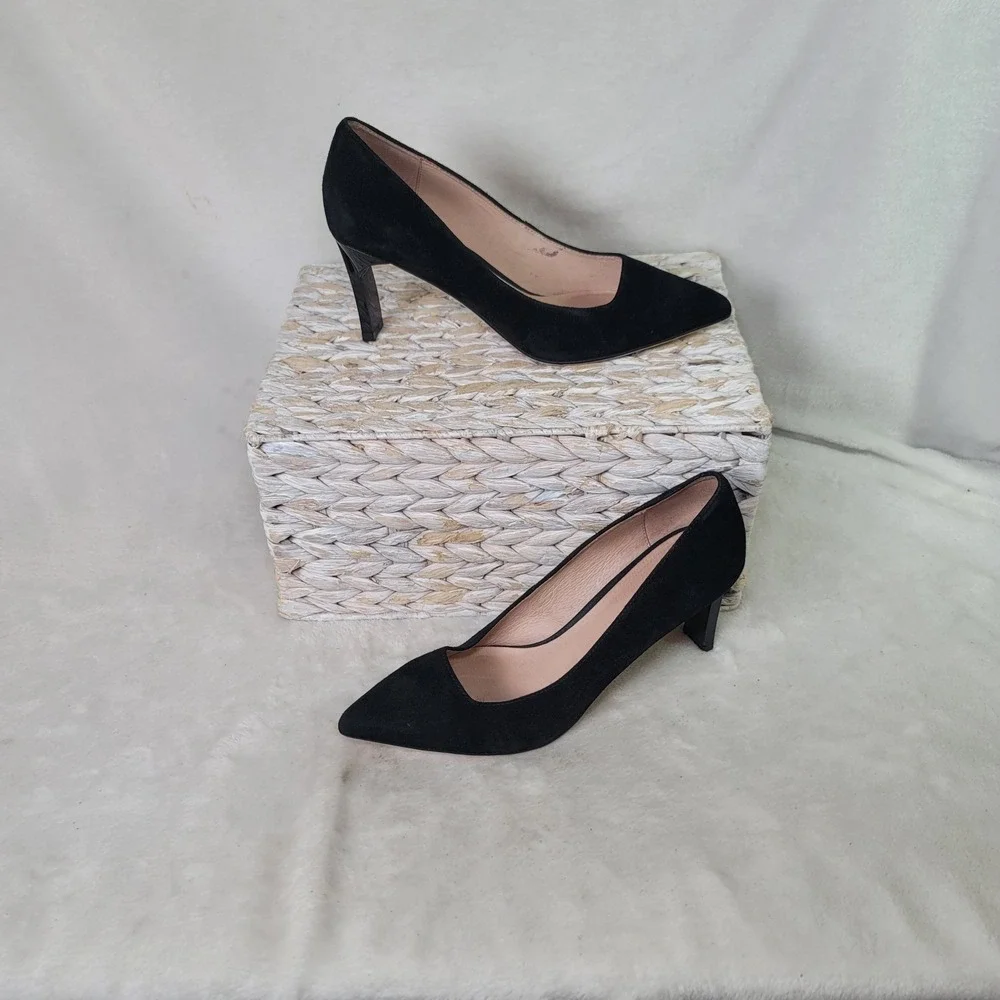 Timeless Classic Black Pumps Special Occasion‎ Career Stiletto Size 7 Whimsigoth